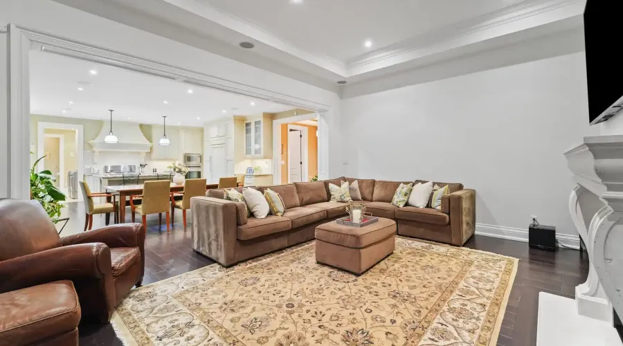 1286 Woodeden Drive, Mississauga, Ontario, L5H 2T6, Canada, 4 Bedrooms Bedrooms, ,7 BathroomsBathrooms,Residential,For Sale,1286 Woodeden Drive,2011222