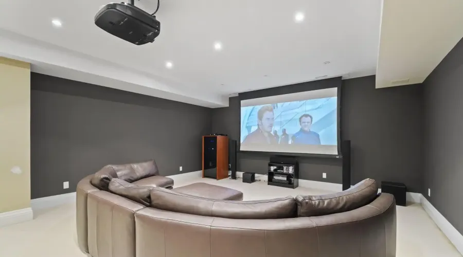 1286 Woodeden Drive, Mississauga, Ontario, L5H 2T6, Canada, 4 Bedrooms Bedrooms, ,7 BathroomsBathrooms,Residential,For Sale,1286 Woodeden Drive,2011222