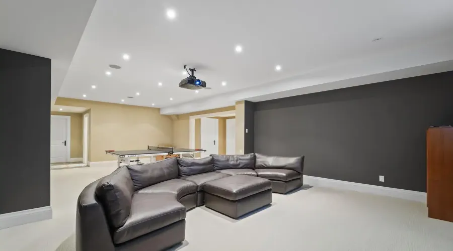 1286 Woodeden Drive, Mississauga, Ontario, L5H 2T6, Canada, 4 Bedrooms Bedrooms, ,7 BathroomsBathrooms,Residential,For Sale,1286 Woodeden Drive,2011222