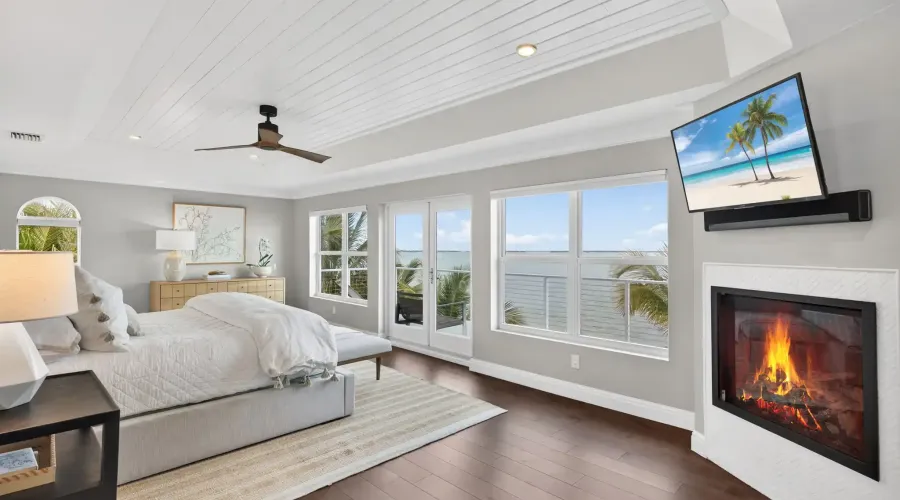 1552 San Carlos Bay Drive, Sanibel, Florida, 33957, United States, 4 Bedrooms Bedrooms, 10 Rooms Rooms,3 BathroomsBathrooms,Residential,For Sale,San Carlos Bay,2014970