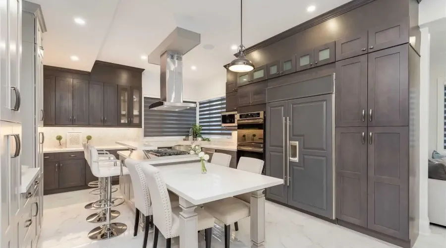 1138 Garden Road, Mississauga, Ontario, L5H 3J6, Canada, 5 Bedrooms Bedrooms, ,8 BathroomsBathrooms,Residential,For Sale,1138 Garden Road,2014971