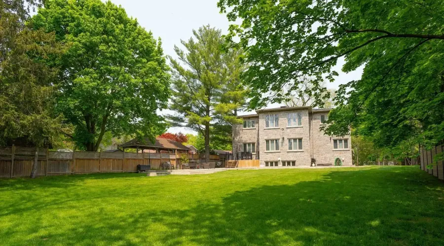 1138 Garden Road, Mississauga, Ontario, L5H 3J6, Canada, 5 Bedrooms Bedrooms, ,8 BathroomsBathrooms,Residential,For Sale,1138 Garden Road,2014971