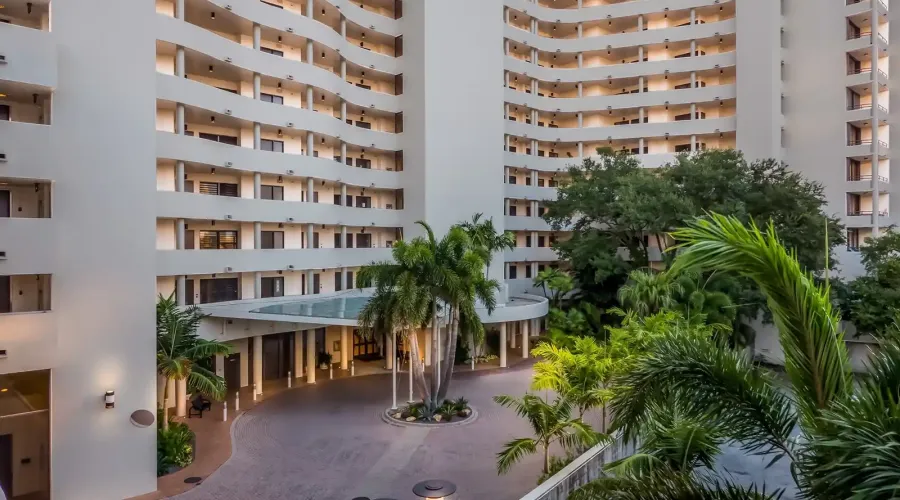 1255 N Gulfstream Ave, Sarasota, Florida, 34236, United States, 2 Bedrooms Bedrooms, 5 Rooms Rooms,2 BathroomsBathrooms,Residential,For Sale,Bay Plaza,Gulfstream ,11,2015485