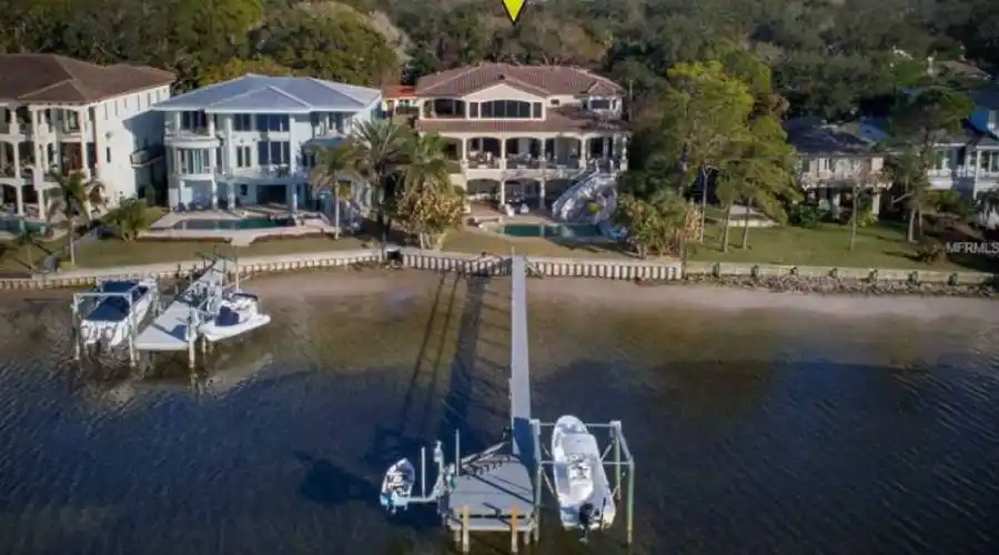 144 Ft. Dock with 2 lifts