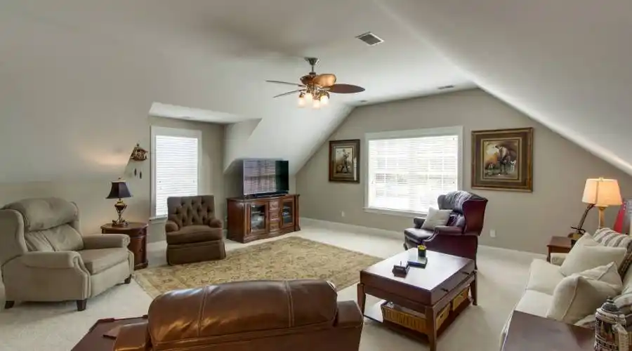 86 Farnsleigh Avenue,Bluffton,South Carolina 29910,United States,4 Bedrooms Bedrooms,4 Rooms Rooms,3 BathroomsBathrooms,Residential,Farnsleigh Avenue,197309