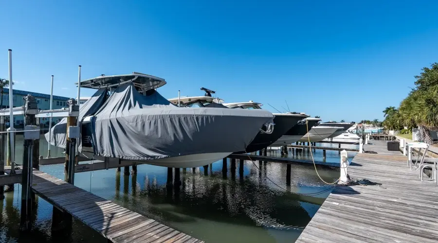 6251 10th Avenue S, Gulfport, Florida, 33707, United States, 4 Bedrooms Bedrooms, 14 Rooms Rooms,2 BathroomsBathrooms,Residential,For Sale,10th Avenue ,2024357