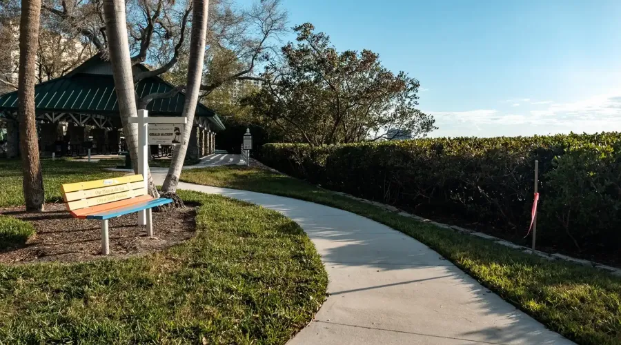 6251 10th Avenue S, Gulfport, Florida, 33707, United States, 4 Bedrooms Bedrooms, 14 Rooms Rooms,2 BathroomsBathrooms,Residential,For Sale,10th Avenue ,2024357