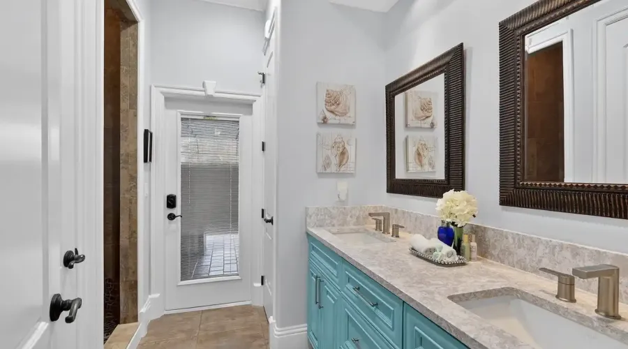 17001 Deer Prairie Drive, Sarasota, Florida, 34240, United States, 5 Bedrooms Bedrooms, 8 Rooms Rooms,4 BathroomsBathrooms,Residential,For Sale,Deer Prairie,2025659