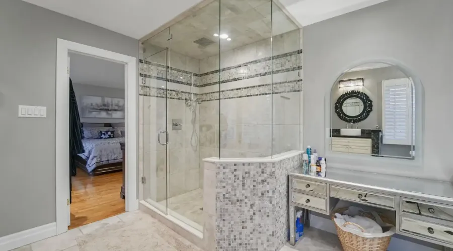 495 Meadow Wood Road, Mississauga, Ontario, L5J 2S4, Canada, 4 Bedrooms Bedrooms, ,6 BathroomsBathrooms,Residential,For Sale,495 Meadow Wood Road,2044200