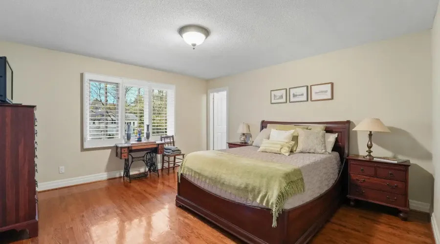 495 Meadow Wood Road, Mississauga, Ontario, L5J 2S4, Canada, 4 Bedrooms Bedrooms, ,6 BathroomsBathrooms,Residential,For Sale,495 Meadow Wood Road,2044200