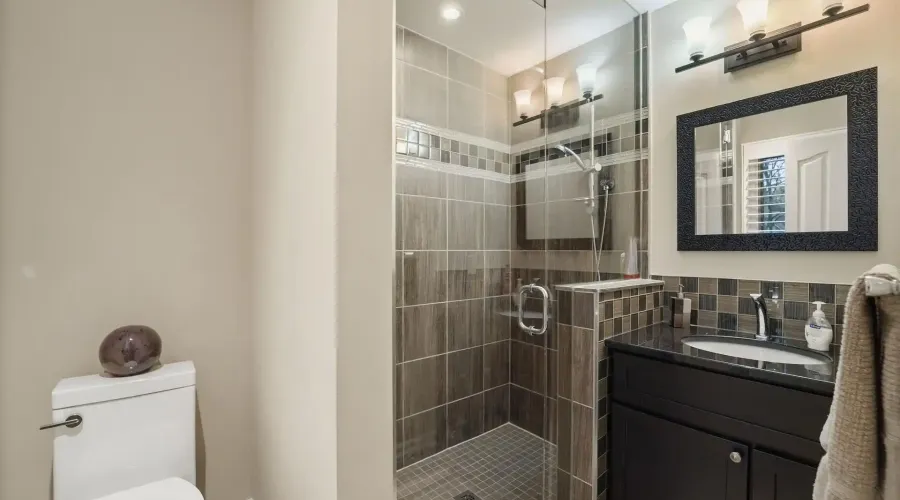 495 Meadow Wood Road, Mississauga, Ontario, L5J 2S4, Canada, 4 Bedrooms Bedrooms, ,6 BathroomsBathrooms,Residential,For Sale,495 Meadow Wood Road,2044200
