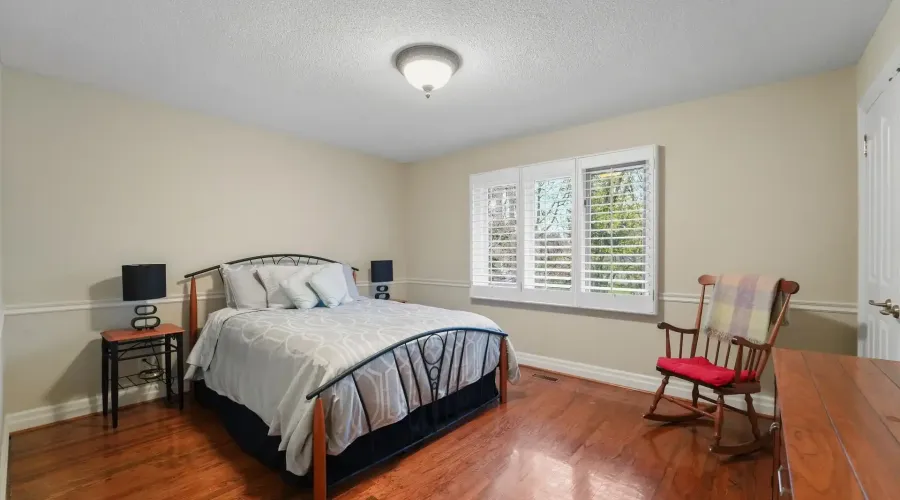495 Meadow Wood Road, Mississauga, Ontario, L5J 2S4, Canada, 4 Bedrooms Bedrooms, ,6 BathroomsBathrooms,Residential,For Sale,495 Meadow Wood Road,2044200