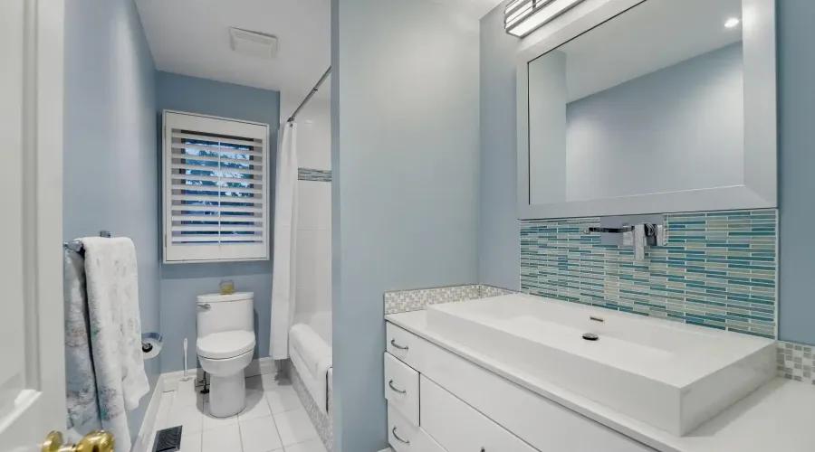 495 Meadow Wood Road, Mississauga, Ontario, L5J 2S4, Canada, 4 Bedrooms Bedrooms, ,6 BathroomsBathrooms,Residential,For Sale,495 Meadow Wood Road,2044200