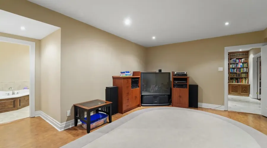 495 Meadow Wood Road, Mississauga, Ontario, L5J 2S4, Canada, 4 Bedrooms Bedrooms, ,6 BathroomsBathrooms,Residential,For Sale,495 Meadow Wood Road,2044200