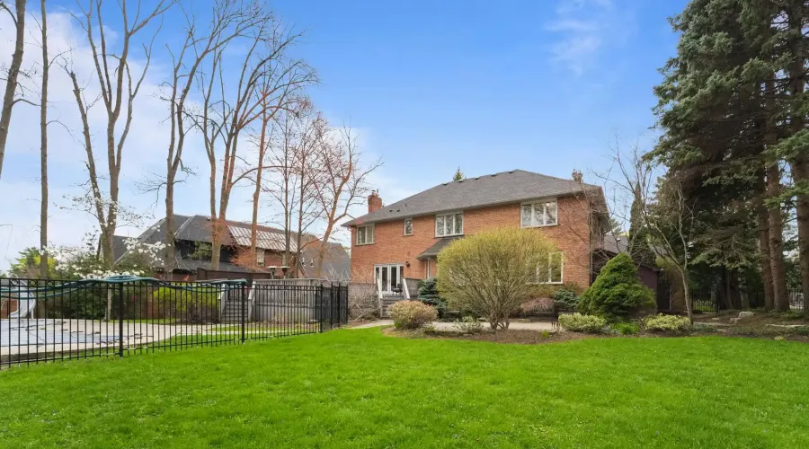 495 Meadow Wood Road, Mississauga, Ontario, L5J 2S4, Canada, 4 Bedrooms Bedrooms, ,6 BathroomsBathrooms,Residential,For Sale,495 Meadow Wood Road,2044200