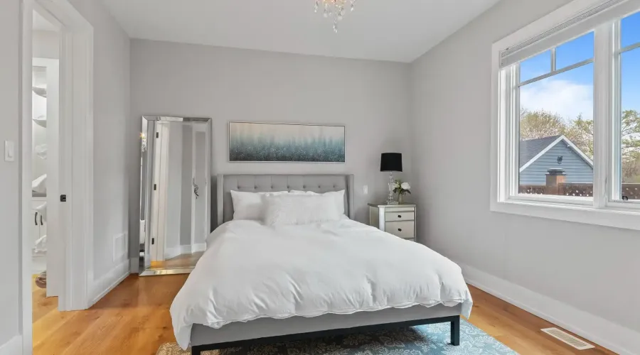 3047 Grenville Drive, Mississauga, Ontario, L5A 2P6, Canada, 4 Bedrooms Bedrooms, ,7 BathroomsBathrooms,Residential,For Sale,3047 Grenville Drive,2044201