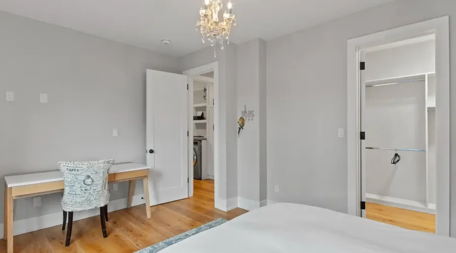 3047 Grenville Drive, Mississauga, Ontario, L5A 2P6, Canada, 4 Bedrooms Bedrooms, ,7 BathroomsBathrooms,Residential,For Sale,3047 Grenville Drive,2044201