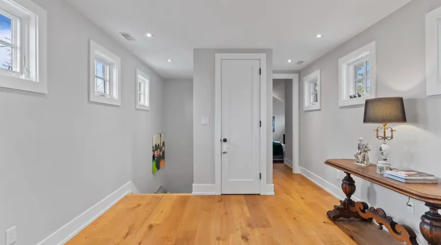 3047 Grenville Drive, Mississauga, Ontario, L5A 2P6, Canada, 4 Bedrooms Bedrooms, ,7 BathroomsBathrooms,Residential,For Sale,3047 Grenville Drive,2044201