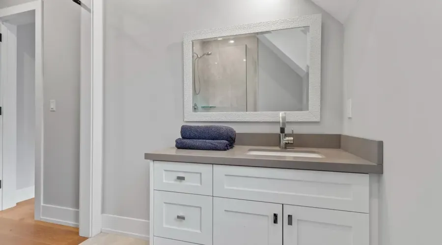 3047 Grenville Drive, Mississauga, Ontario, L5A 2P6, Canada, 4 Bedrooms Bedrooms, ,7 BathroomsBathrooms,Residential,For Sale,3047 Grenville Drive,2044201