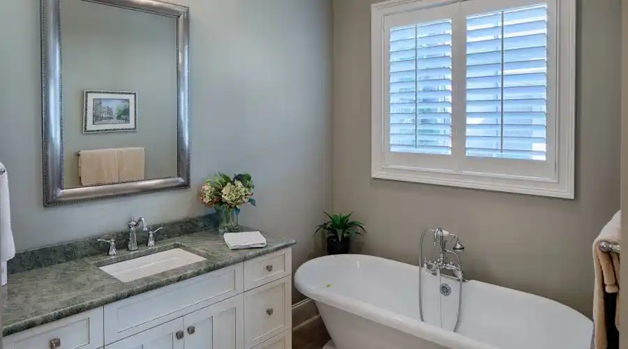 22 Sherbrooke Avenue,Bluffton,South Carolina 29910,United States,3 Bedrooms Bedrooms,3 Rooms Rooms,3 BathroomsBathrooms,Residential,Sherbrooke Avenue,203837