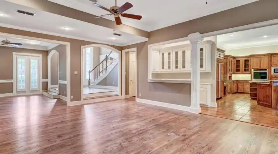 2002 Canberra Court,Tyler,Texas 75703,United States,5 Bedrooms Bedrooms,15 Rooms Rooms,4 BathroomsBathrooms,Residential,Canberra Court,213873
