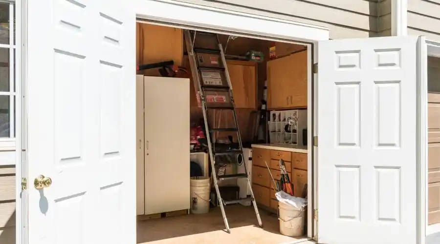 2120 Bentivar Drive,Charlottesville,Virginia 22911,United States,5 Bedrooms Bedrooms,18 Rooms Rooms,3 BathroomsBathrooms,Residential,Bentivar Drive,231852