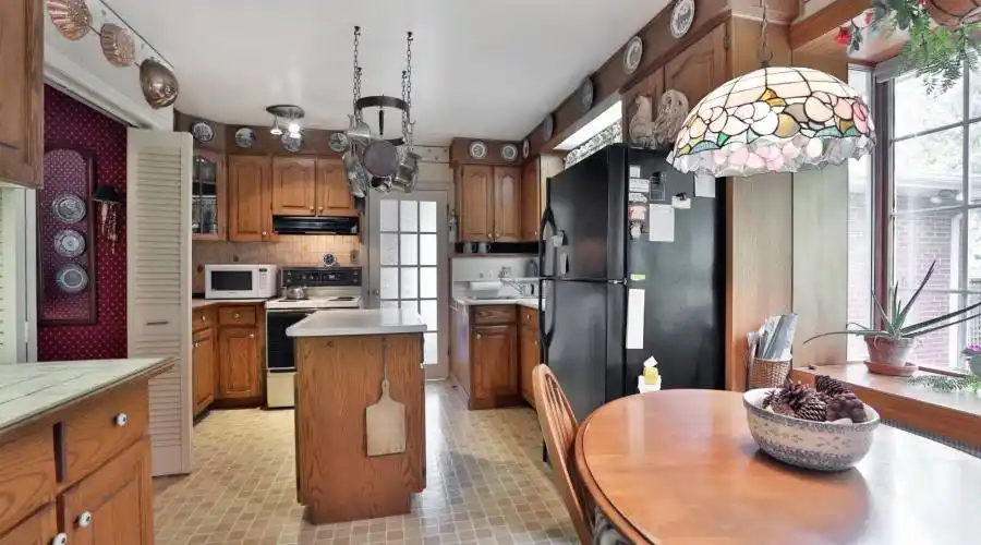 517 Morrison Road,Oakville,L6J 4K6,Canada,3 Bedrooms Bedrooms,2 BathroomsBathrooms,Residential,Morrison,233583
