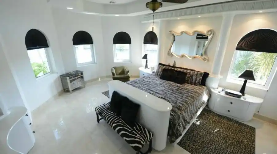 Mallard Drive,Grand Cayman,Cayman Islands,5 Bedrooms Bedrooms,5.5 BathroomsBathrooms,Residential,Mallard Drive,236256