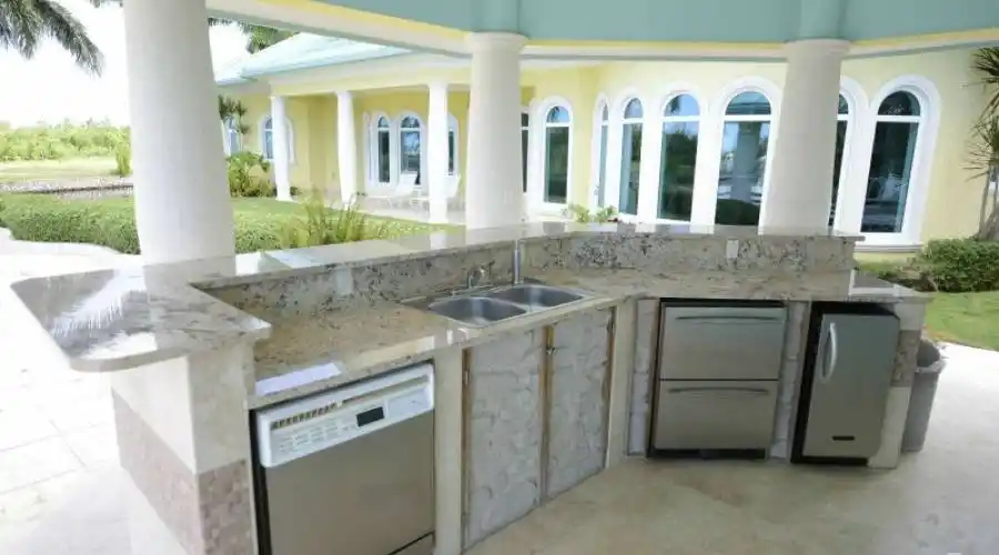 Mallard Drive,Grand Cayman,Cayman Islands,5 Bedrooms Bedrooms,5.5 BathroomsBathrooms,Residential,Mallard Drive,236256