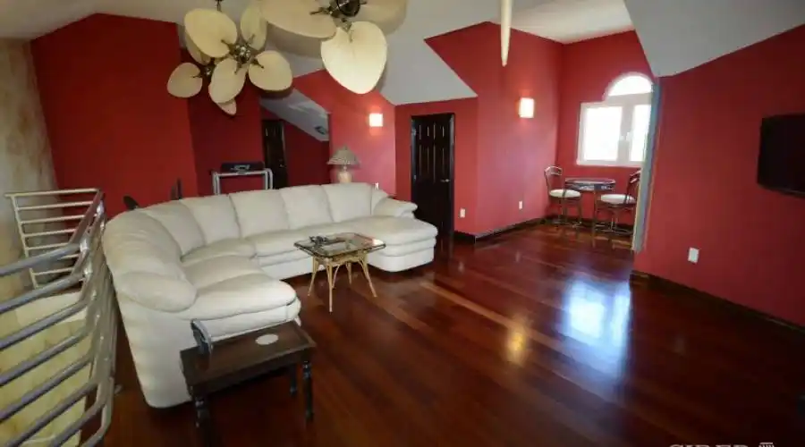 Mallard Drive,Grand Cayman,Cayman Islands,5 Bedrooms Bedrooms,5.5 BathroomsBathrooms,Residential,Mallard Drive,236256