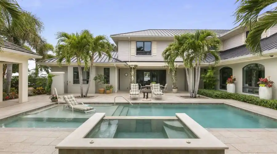 7925 S Tropical Trail,Merritt Island,Florida 32952,United States,5 Bedrooms Bedrooms,27 Rooms Rooms,6 BathroomsBathrooms,Residential,S Tropical Trail,265131