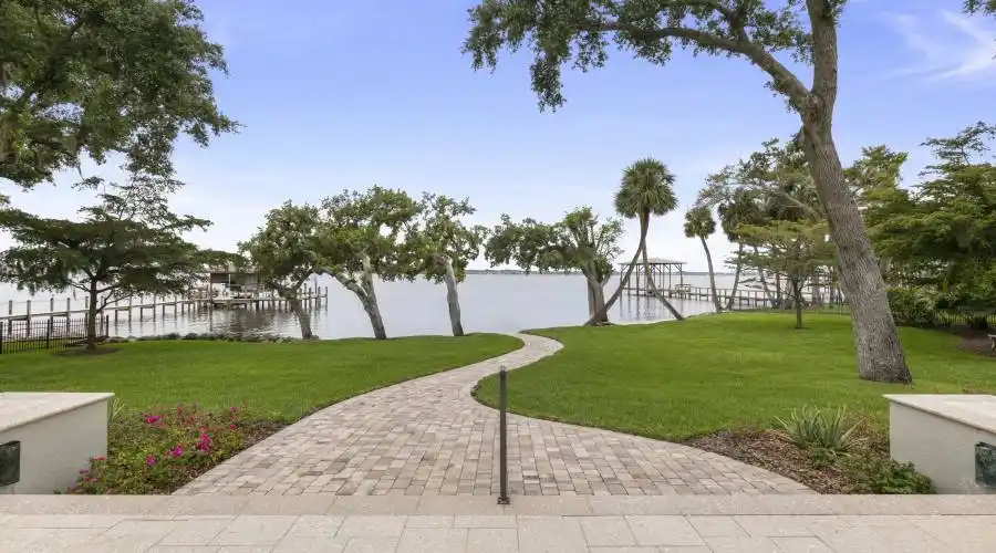 7925 S Tropical Trail,Merritt Island,Florida 32952,United States,5 Bedrooms Bedrooms,27 Rooms Rooms,6 BathroomsBathrooms,Residential,S Tropical Trail,265131