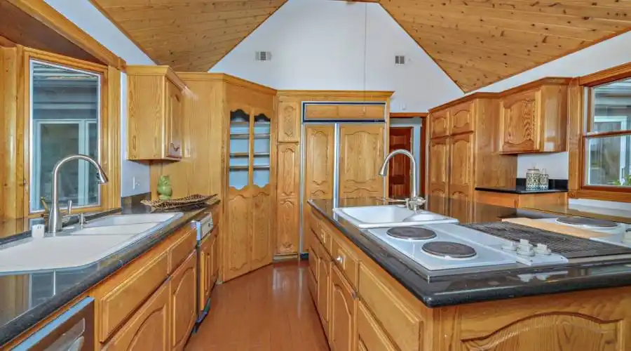 1524 Windy Mountain Ave, California, United States, 5 Bedrooms Bedrooms, ,6 BathroomsBathrooms,Residential,For Sale,Windy Mountain,438186